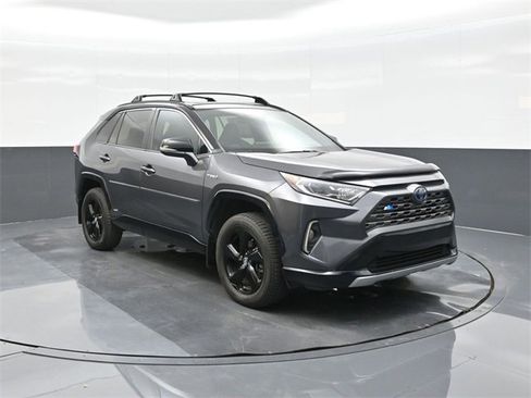 Used 2020 Toyota RAV4 XSE image 22