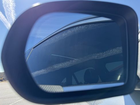 Used 2021 Mercedes-Benz GLC 300 4MATIC w/ AMG Line image 32