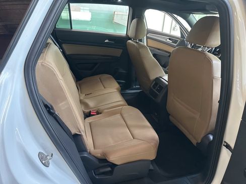 Used 2020 Volkswagen Atlas Cross Sport SE w/ Panoramic Sunroof Package AWD/4WD image 34