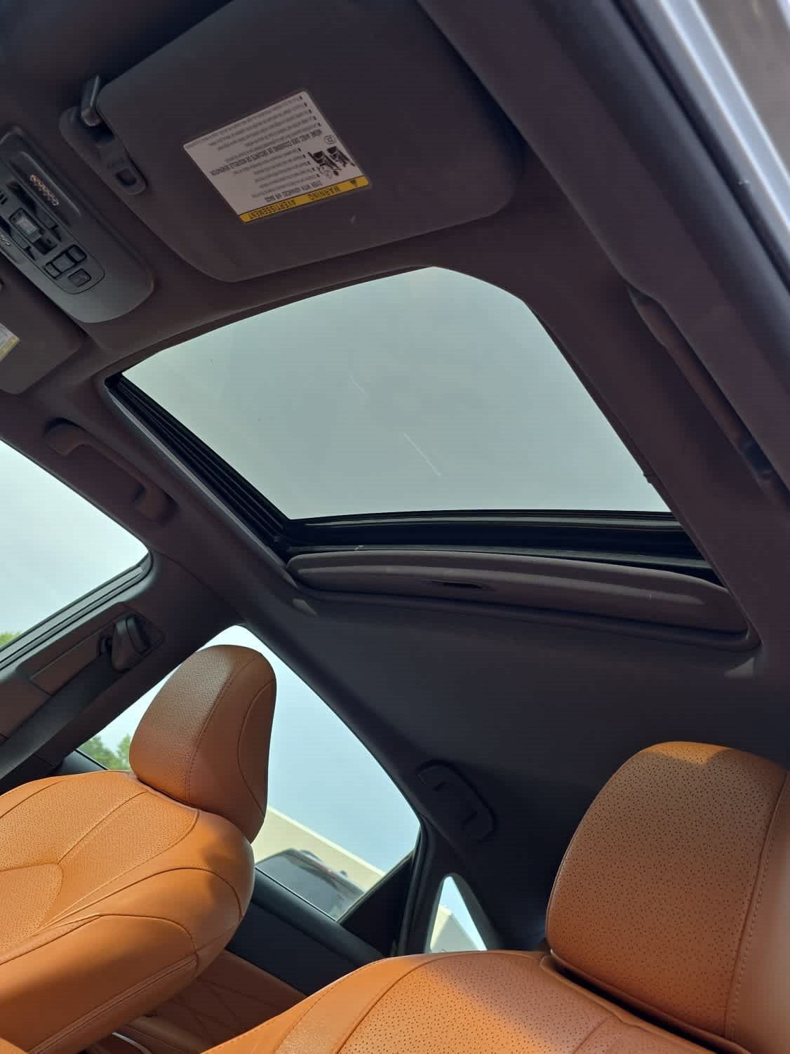 Used 2019 Toyota Avalon Limited w/ Protection Package FWD image 8