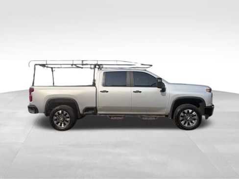 Used 2021 Chevrolet Silverado 2500 Custom w/ Custom Value Package AWD/4WD image 8