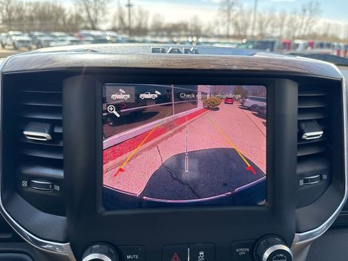 Used 2019 RAM 3500 Laramie AWD/4WD image 15