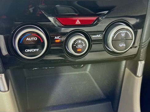 Used 2020 Subaru Forester Premium image 17