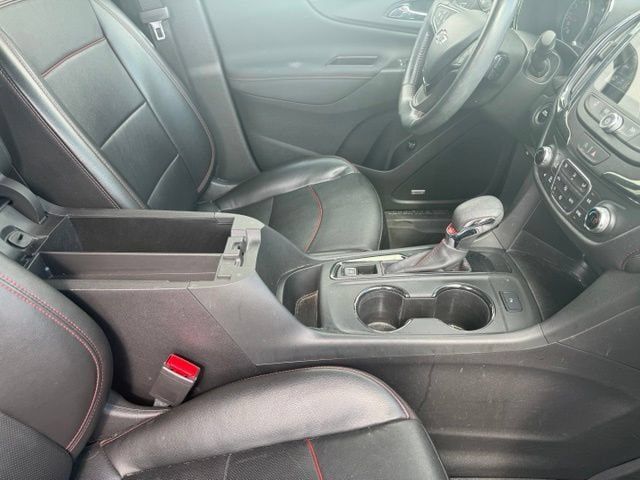 Used 2022 Chevrolet Equinox RS w/ RS Leather Package FWD image 18