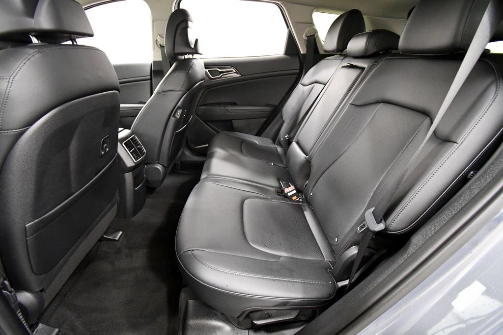 Certified 2023 Kia Sportage EX AWD/4WD image 15