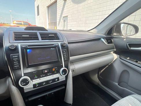 Used 2013 Toyota Camry FWD image 13
