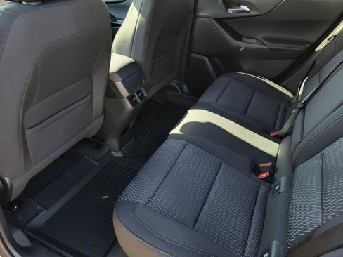 New 2026 Chevrolet Equinox LT FWD image 13