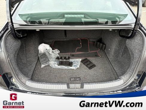 Used 2025 Volkswagen Jetta GLI Autobahn image 23