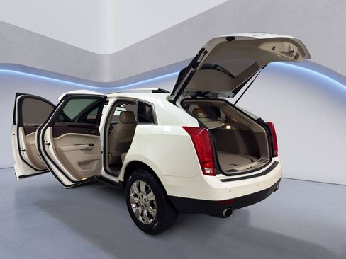 Used 2015 Cadillac SRX Luxury image 10