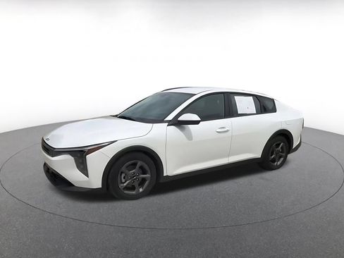 Used 2025 Kia K4 FWD image 9
