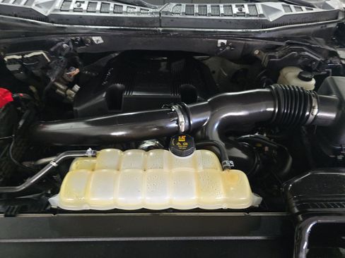 Used 2019 Ford F150 Lariat w/ Equipment Group 502A Luxury image 15