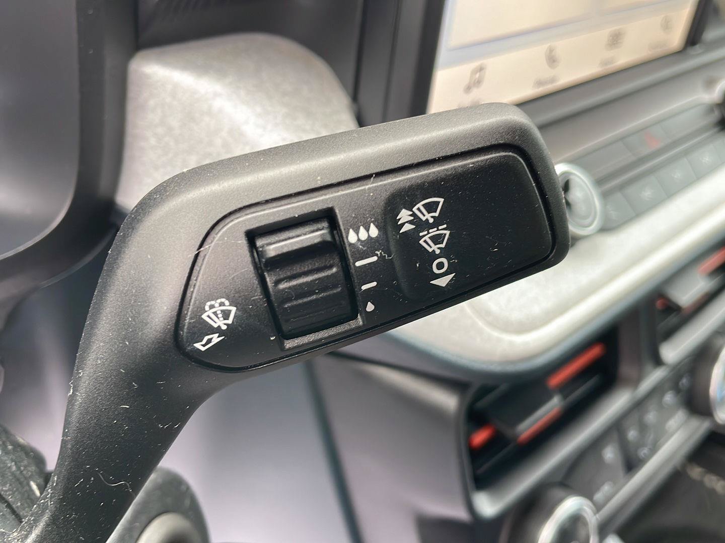 Used 2022 Ford Maverick XLT FWD image 17