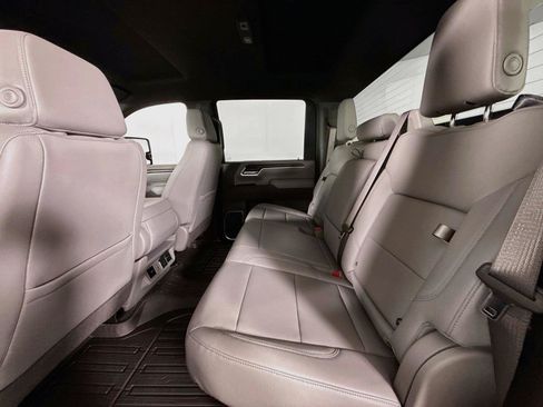 New 2026 GMC Sierra 3500 SLT AWD/4WD image 17
