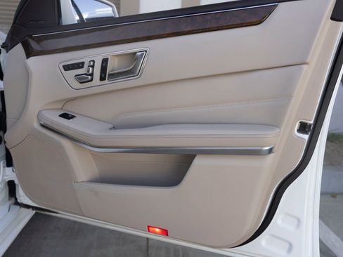 Used 2015 Mercedes-Benz E 350 4MATIC Wagon image 25