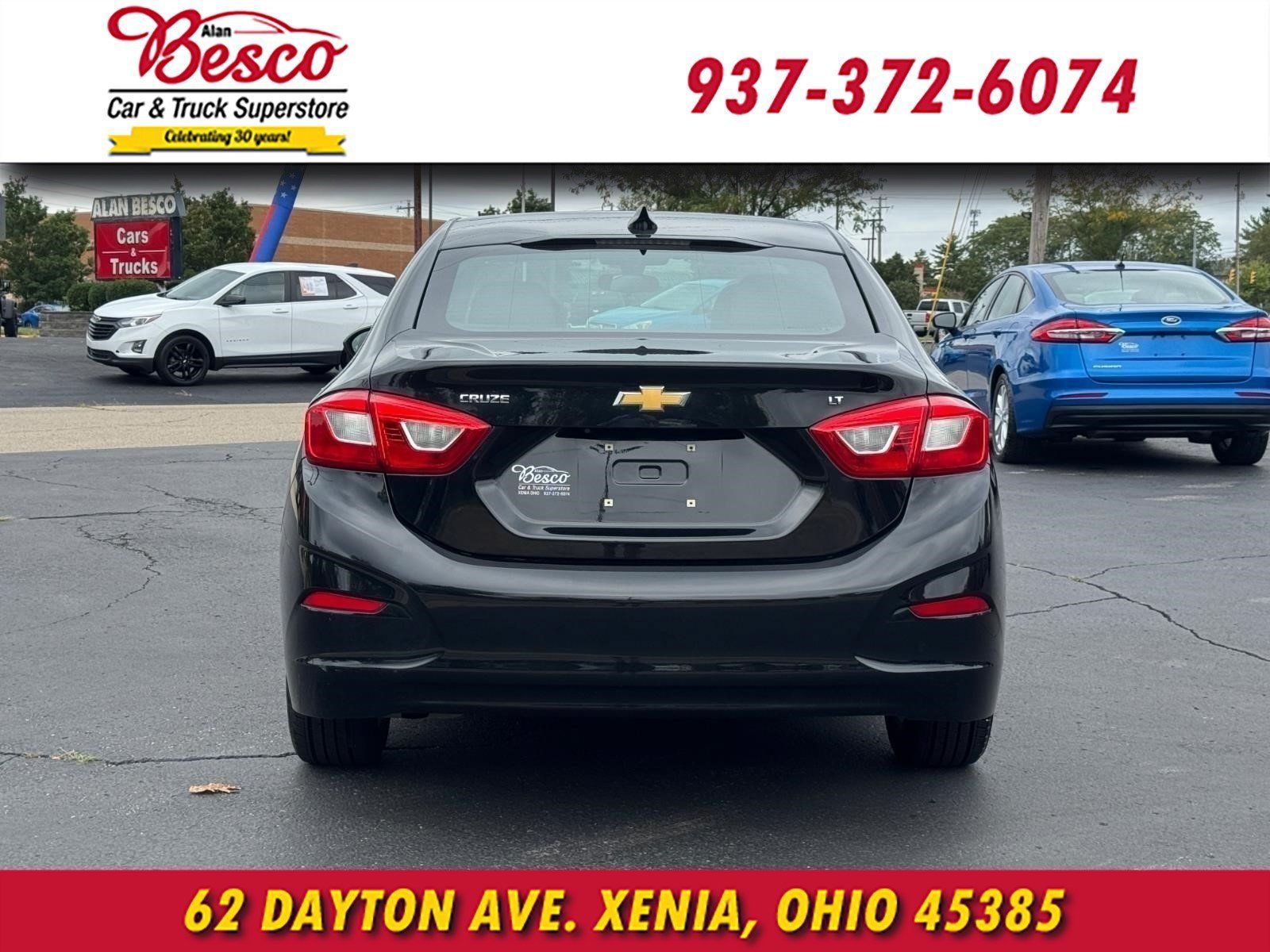 Used 2016 Chevrolet Cruze LT w/ Convenience Package FWD image 5