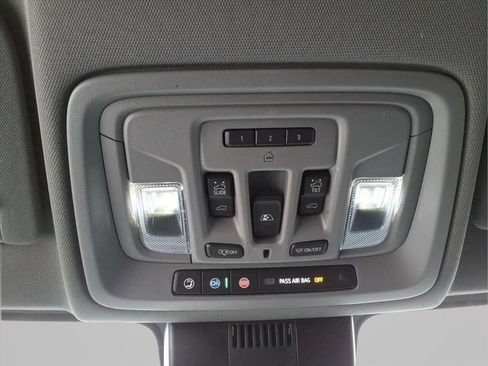 Used 2024 Chevrolet Silverado 1500 LT Trail Boss w/ Convenience Package II AWD/4WD image 27