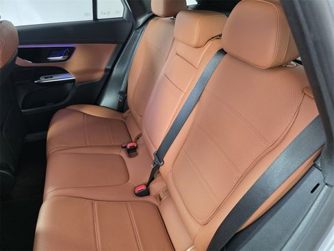 Certified 2025 Mercedes-Benz GLC 300 image 15