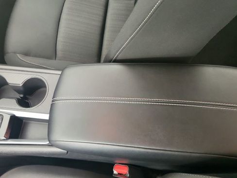 Used 2025 Nissan Altima 2.5 SV FWD image 18