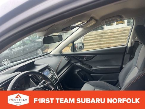 Used 2020 Subaru Crosstrek 2.0i Premium image 11