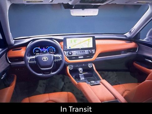 Used 2026 Toyota Grand Highlander AWD image 4