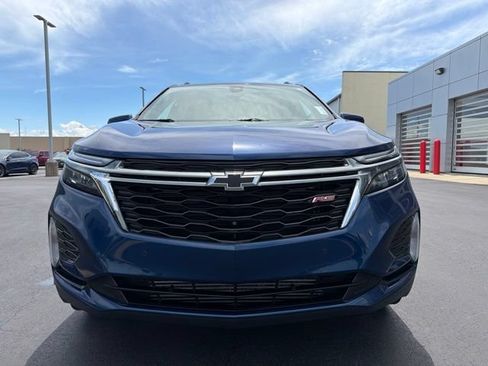Used 2022 Chevrolet Equinox RS w/ RS Leather Package FWD image 2