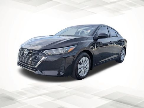 Used 2025 Nissan Sentra S image 7