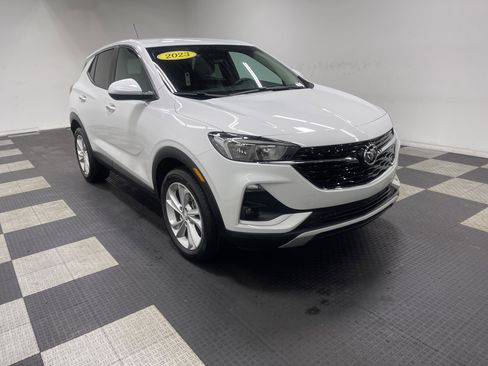 Used 2023 Buick Encore GX Preferred w/ Cold Weather Comfort Package FWD image 6