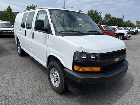 New 2025 Chevrolet Express 3500 w/ Driver Convenience Package RWD image 2