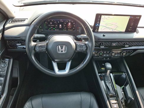 Used 2023 Honda Accord Touring image 14
