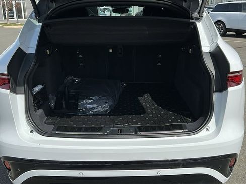 Used 2025 Jaguar F-PACE R-Dynamic S image 25