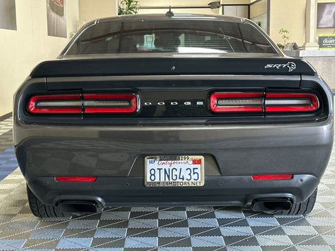 Used 2020 Dodge Challenger SRT Hellcat RWD image 5