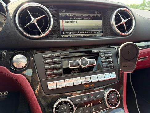 Used 2016 Mercedes-Benz SL 550 image 9