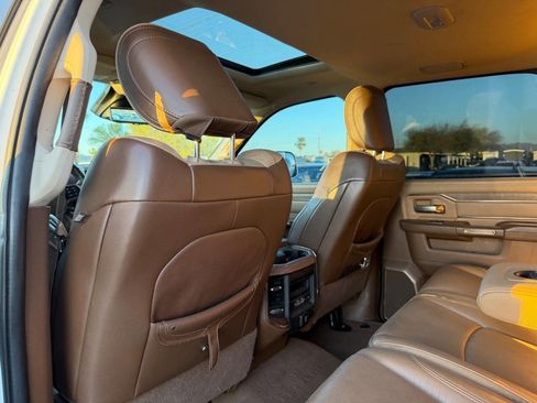 Used 2021 RAM 2500 Limited AWD/4WD image 18