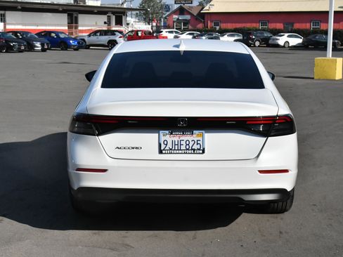 Used 2023 Honda Accord EX image 7