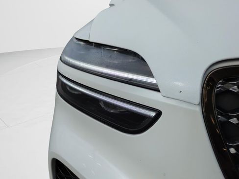 Used 2025 Genesis GV70 3.5T Sport image 9