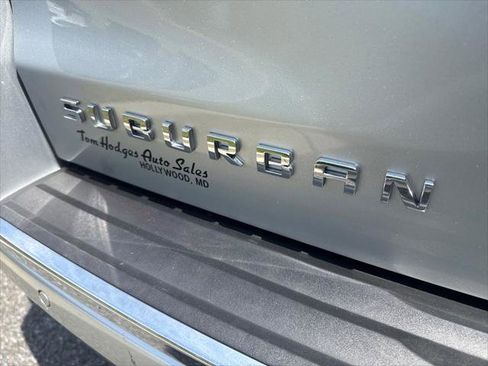 Used 2020 Chevrolet Suburban Premier w/ Premier Plus Edition AWD/4WD image 7