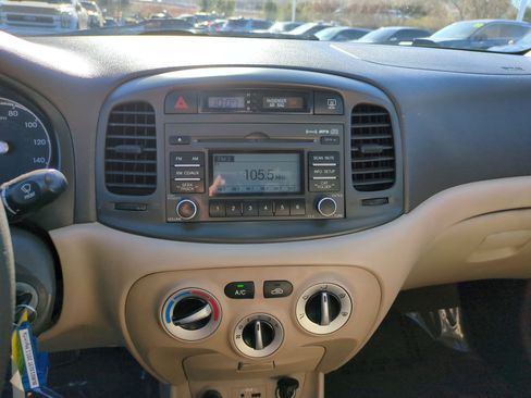 Used 2011 Hyundai Accent GLS w/ Premium Pkg 4 image 22