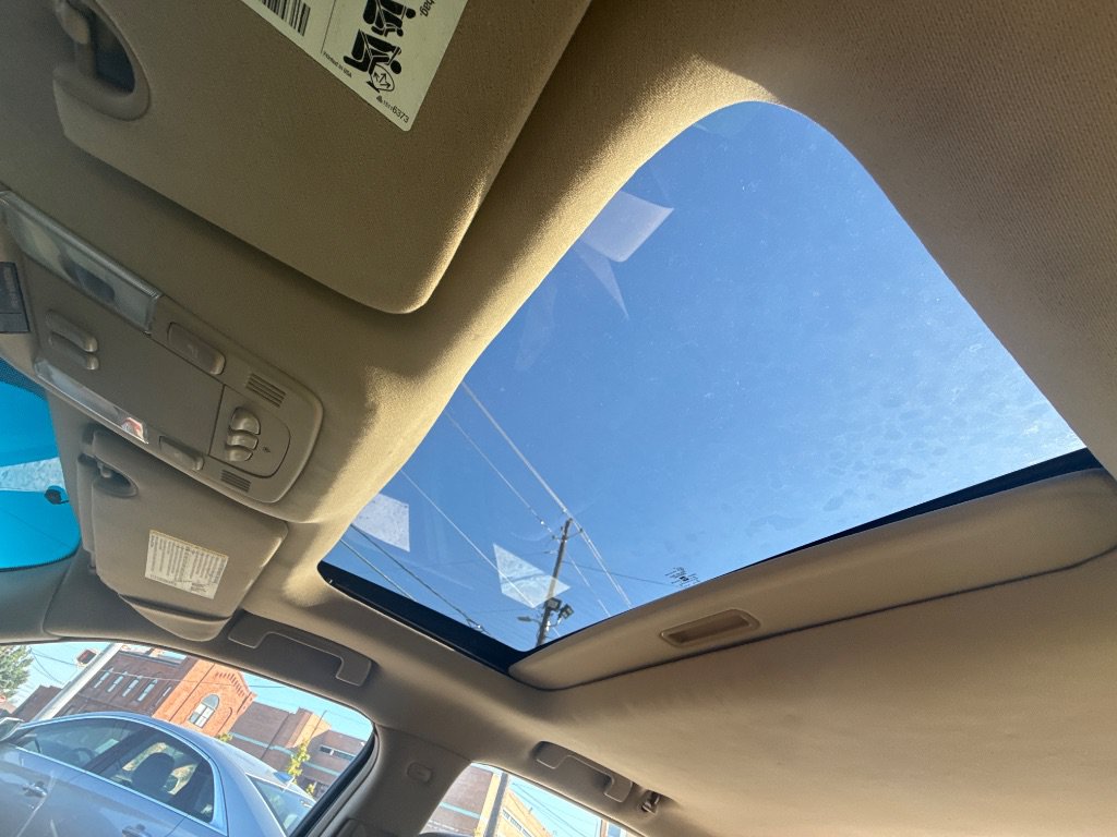 Used 2006 Cadillac DTS FWD image 15