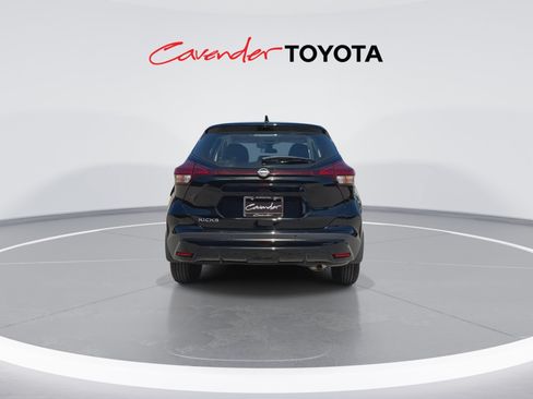Used 2025 Nissan Kicks Play S FWD image 7