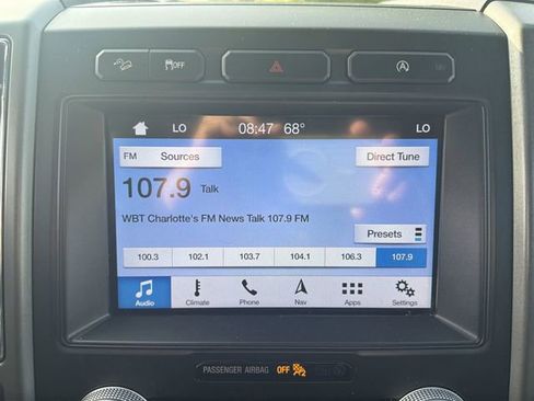 Used 2018 Ford Expedition Max XLT w/ Equipment Group 202A AWD/4WD image 16