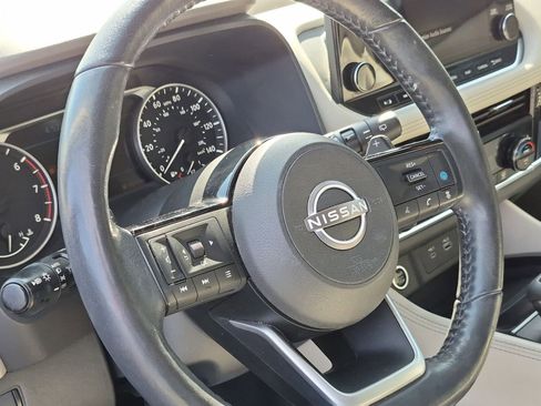 Used 2022 Nissan Rogue SL w/ SL Premium Package AWD/4WD image 18