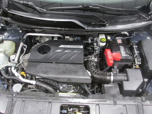 Used 2023 Nissan Rogue S image 41