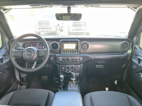 Used 2023 Jeep Wrangler Unlimited w/ Cold Weather Group AWD/4WD image 22