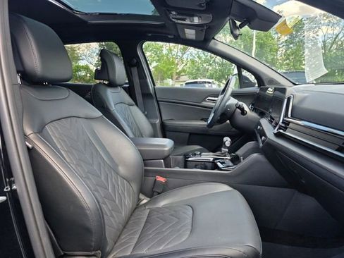 Used 2025 Kia Sportage X-Line w/ Premium Package AWD/4WD image 4