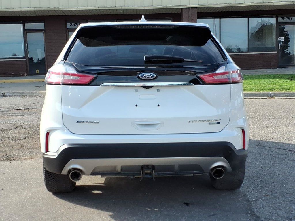 Used 2020 Ford Edge Titanium w/ Equipment Group 301A AWD/4WD image 4