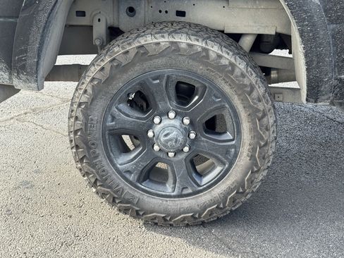 Used 2018 RAM 2500 Laramie w/ Sport Appearance Group image 19