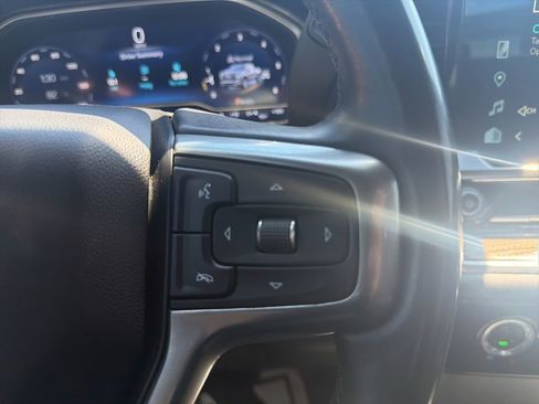 Used 2023 Chevrolet Silverado 1500 LT AWD/4WD image 12