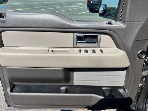 Used 2010 Ford F150 STX AWD/4WD image 13
