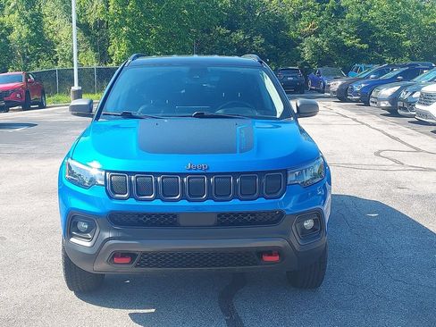 Used 2022 Jeep Compass Trailhawk w/ Trailhawk Convenience Group AWD/4WD image 2