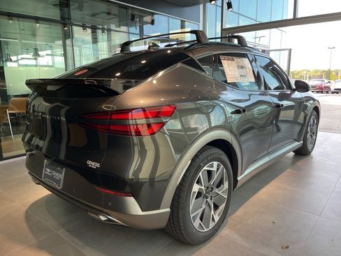 New 2024 Genesis GV60 RWD image 6